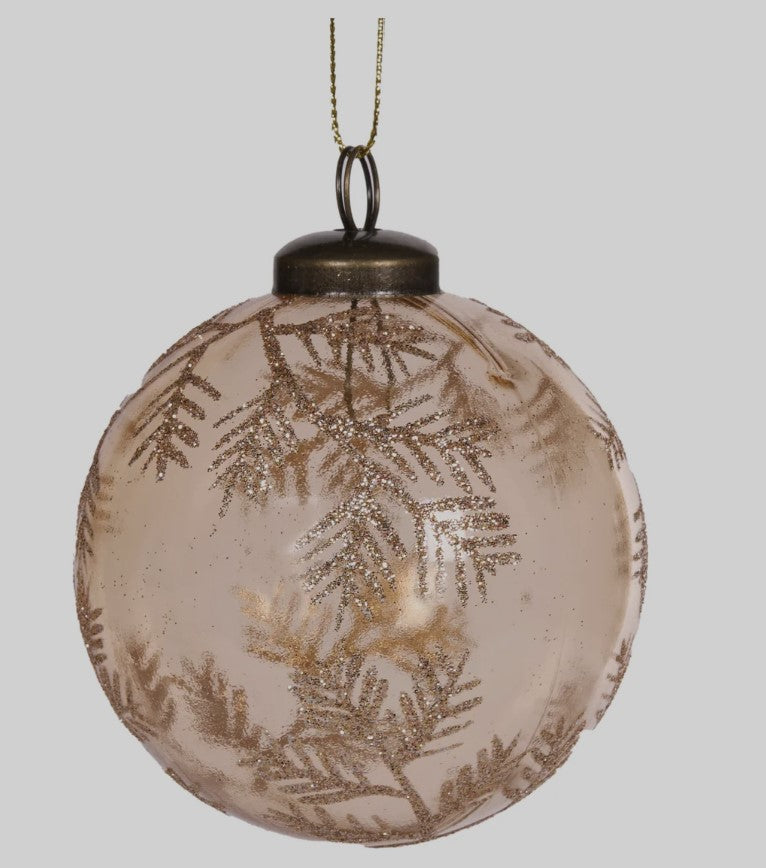 Bauble with Amber leaves image 0