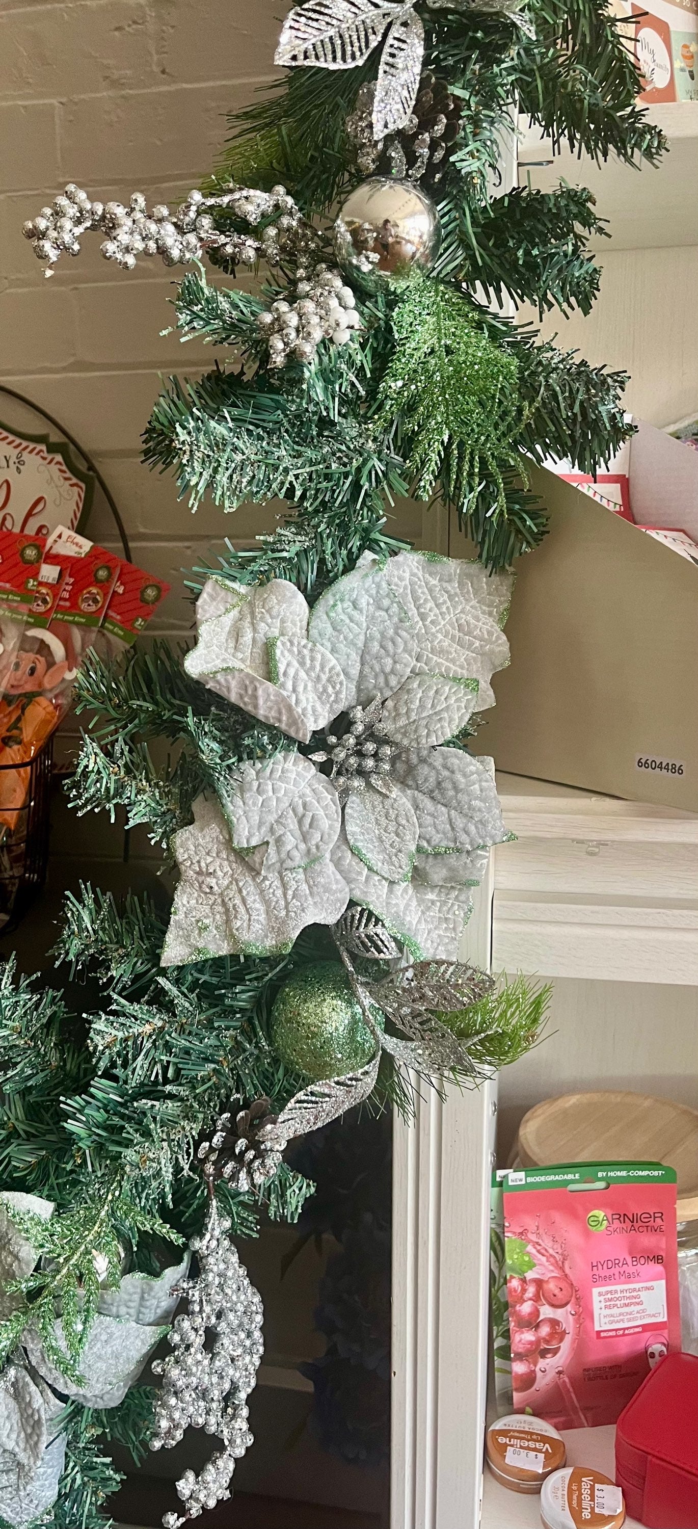 Garland image 0