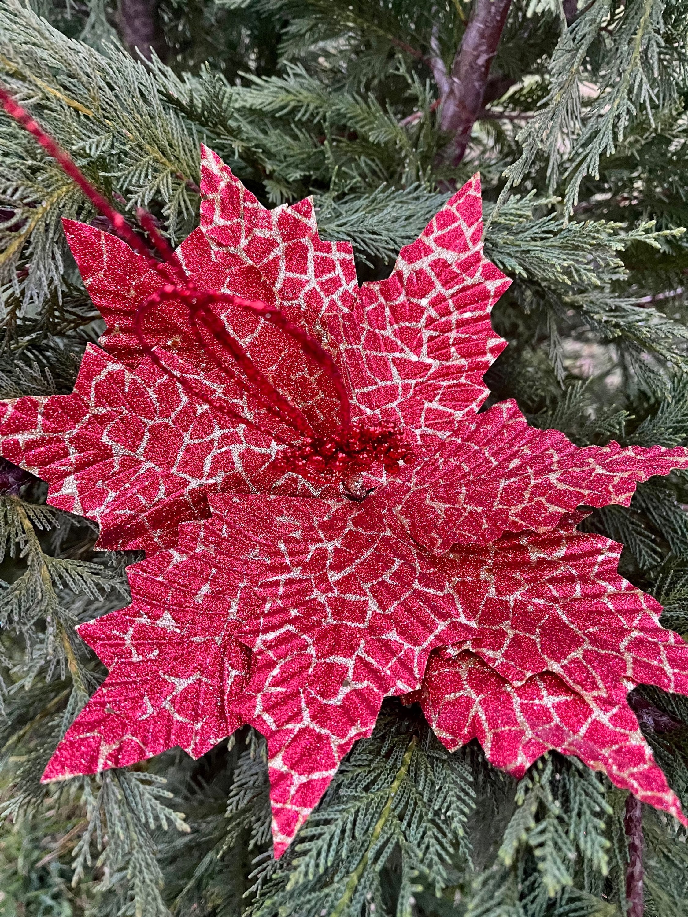 Red & gold flower  image 0